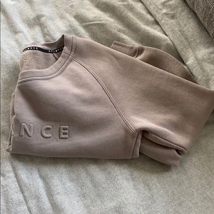 Balance Crop Top crewneck